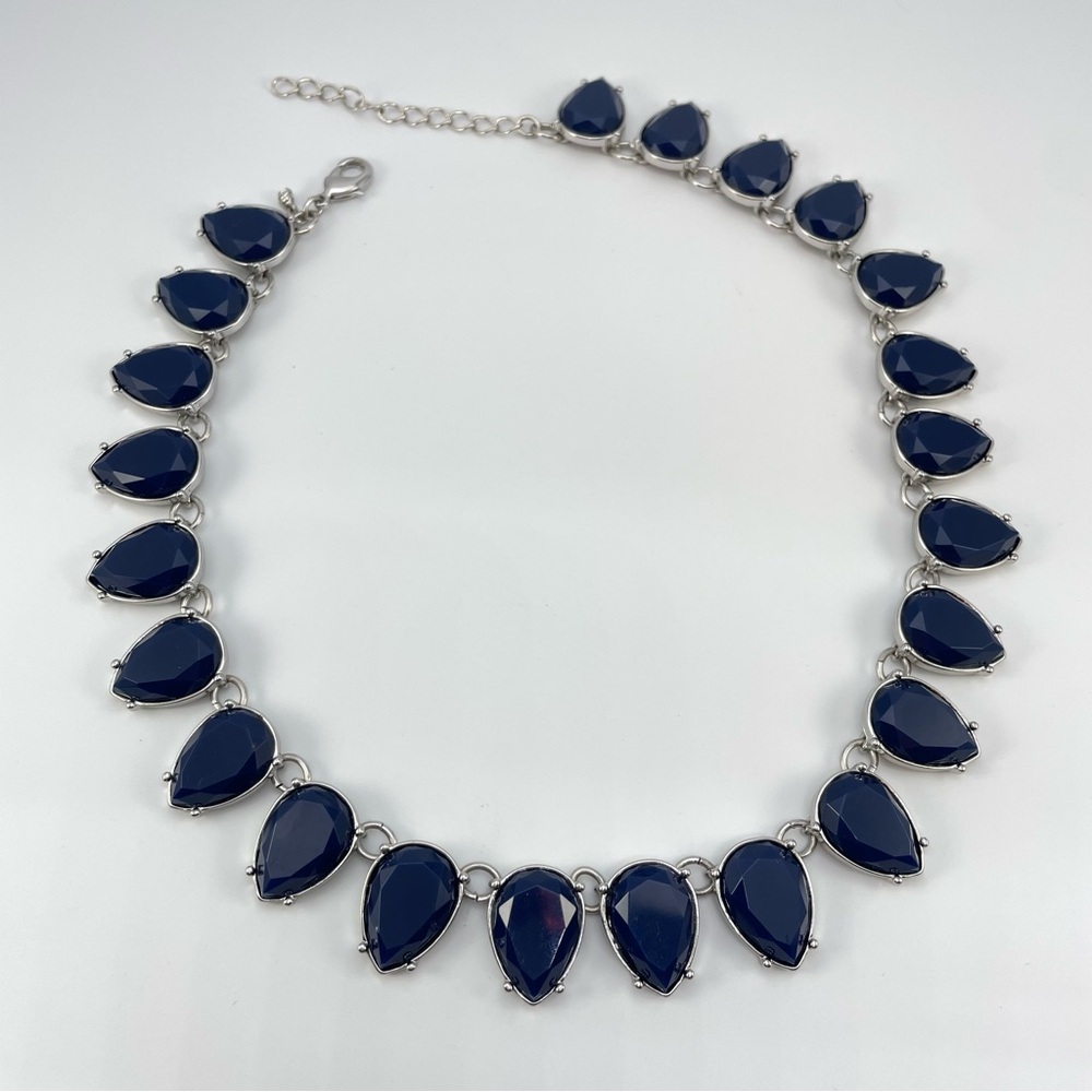 Silver & Navy Blue Faceted Teardrop Statement Necklace – Bold Glam Look